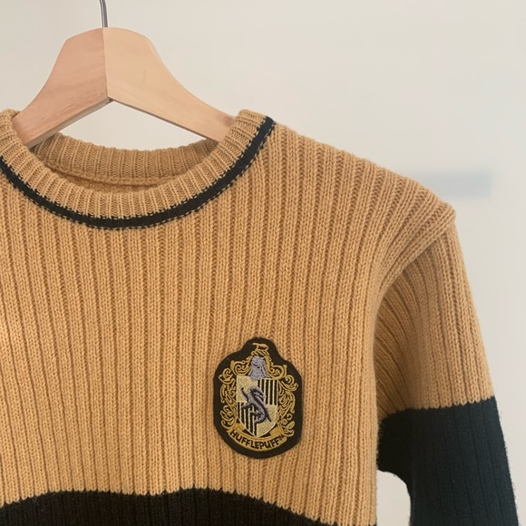 Hufflepuff Quidditch jumper harry potter - Picture 2 of 5